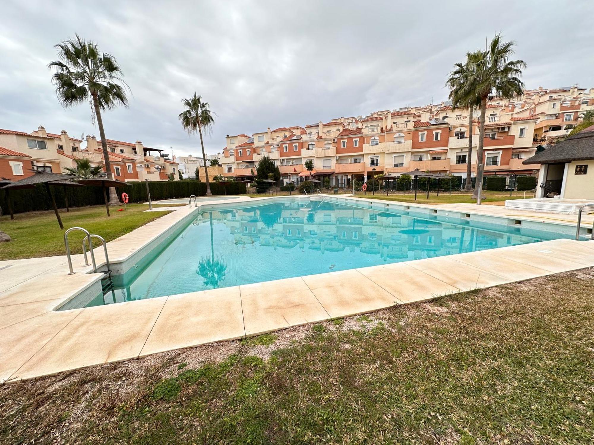 말라가 La Bella Escondida Piscina Campo De Golf Solarium Y Parking En Centro Historico 아파트 외부 사진